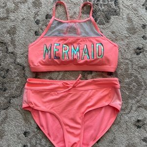 Girls swimsuit